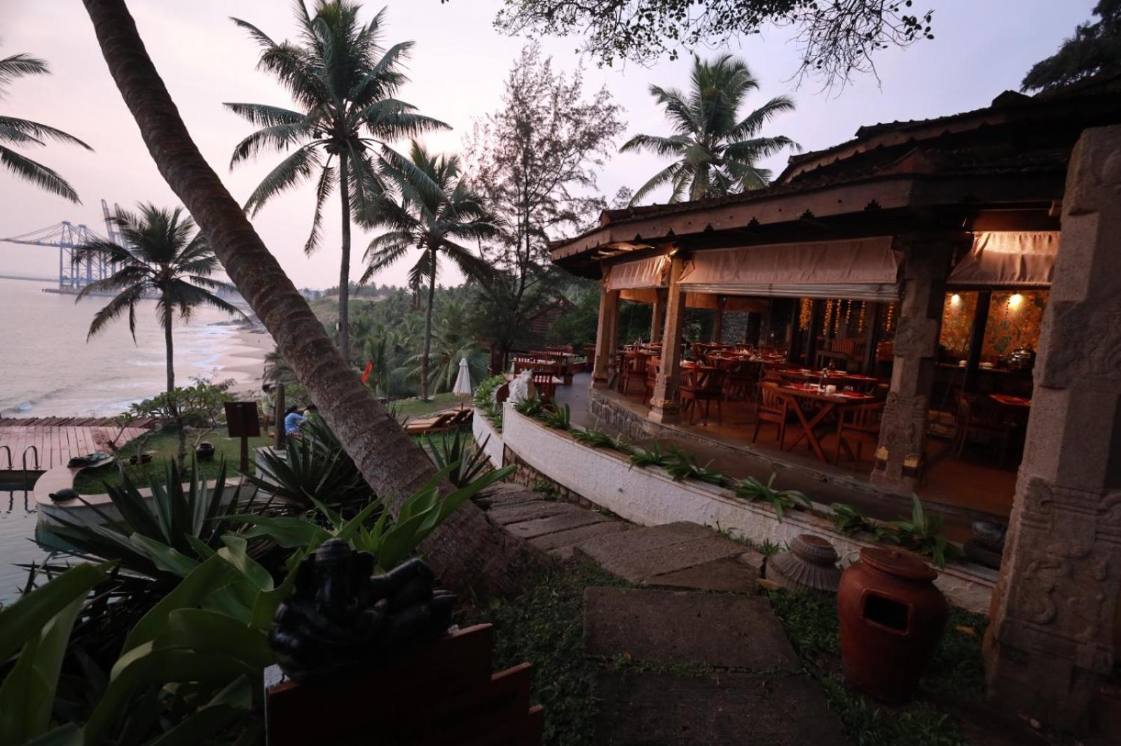 Niraamaya Wellness Retreats, Surya Samudra, Kovalam Exterior foto